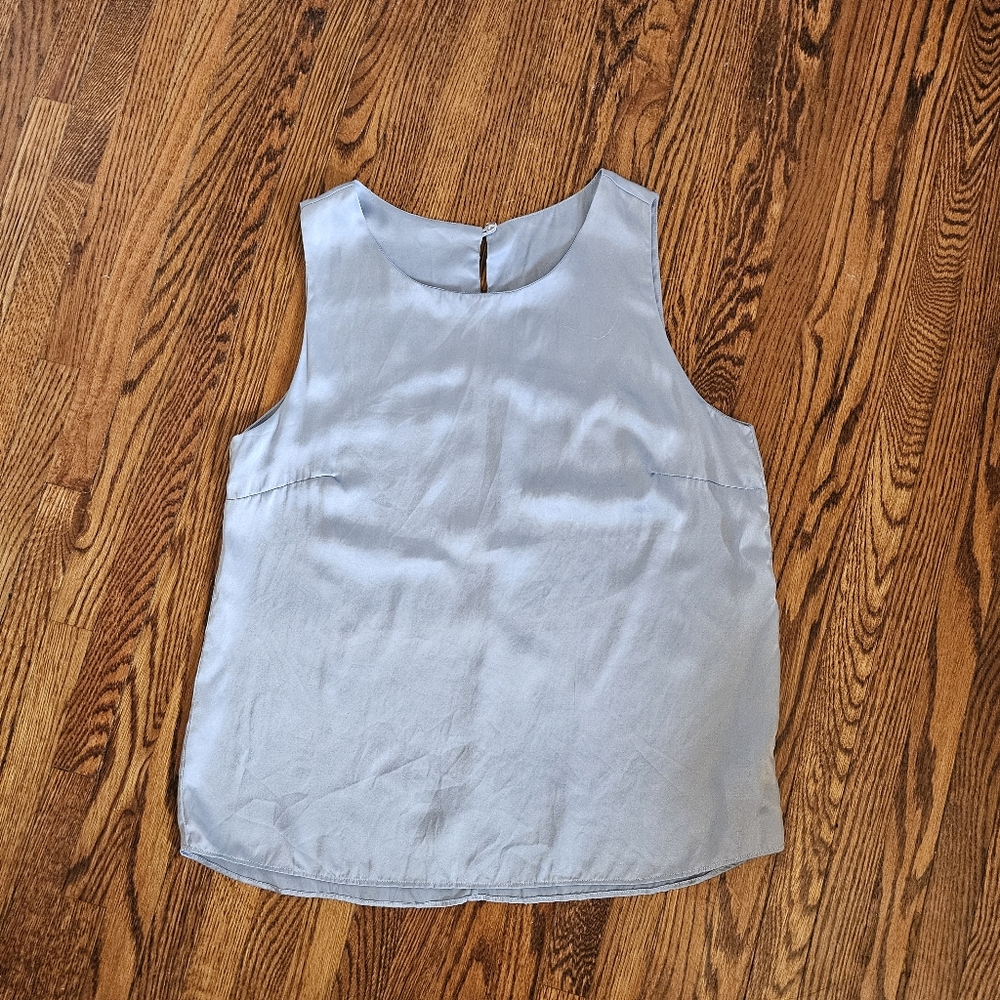 Silk Laundry icy blue 100% silk tank top blouse sleeveless crew neck size Small